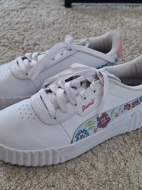 Puma White Floral Accent Low-Top Sneakers